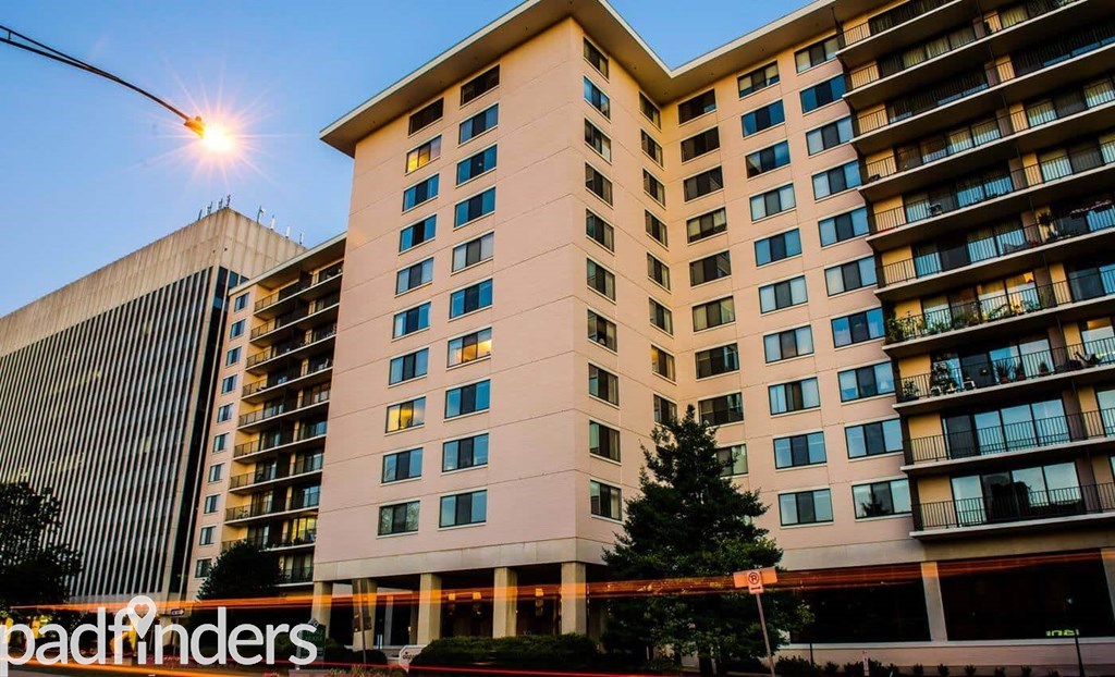 luxury-apartment-building-downtown-bethesda