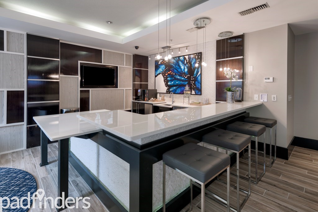 800 Carlyle_Int_Amenities_Kitchen_6.17 800 Carlyle_Int_Amenities_Kitchen_6.17